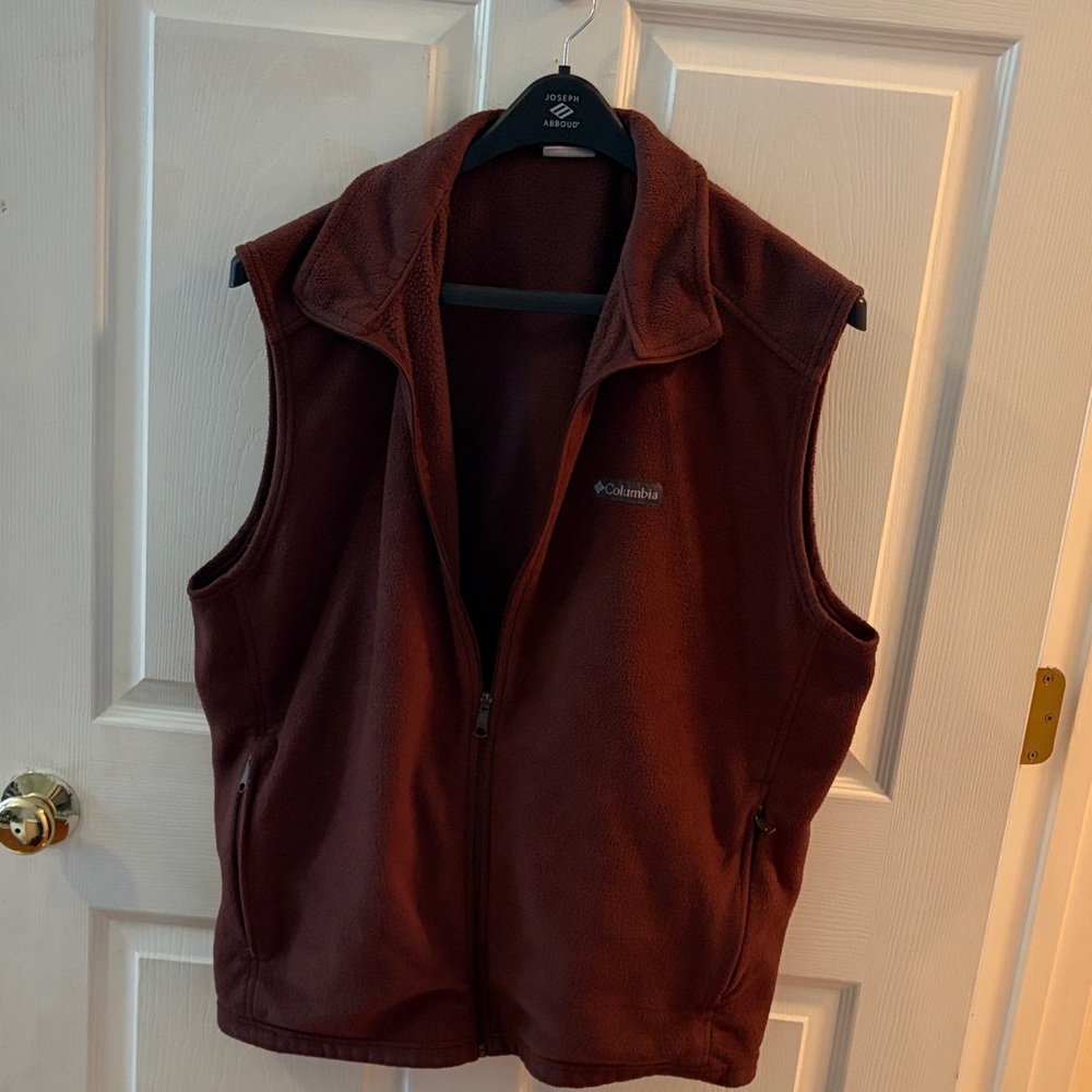 Columbia Men's Dark Brown Fleece Vest